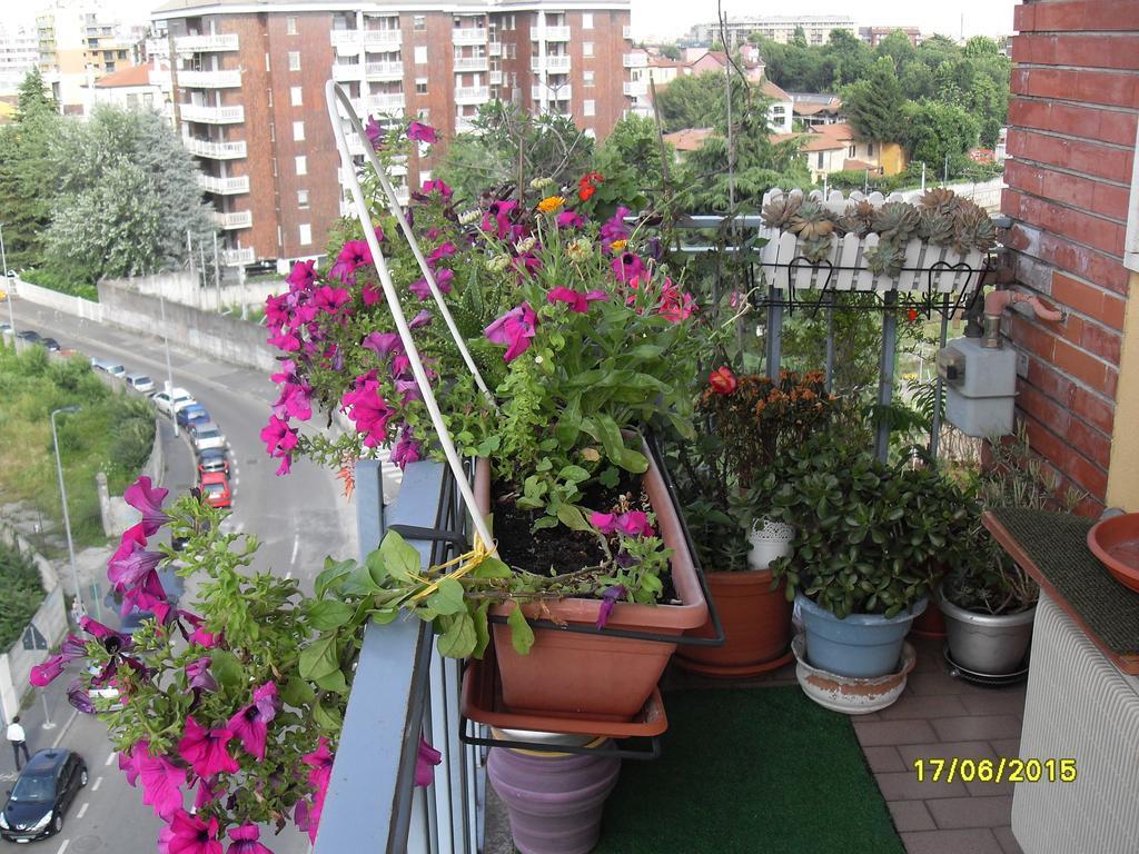 Milan House Ξενοδοχείο Δωμάτιο φωτογραφία